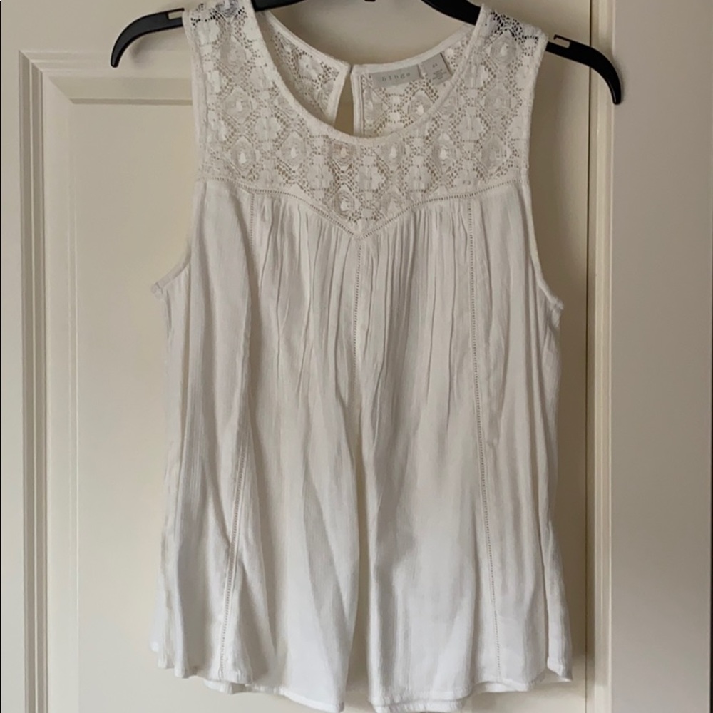 Hinge tank top